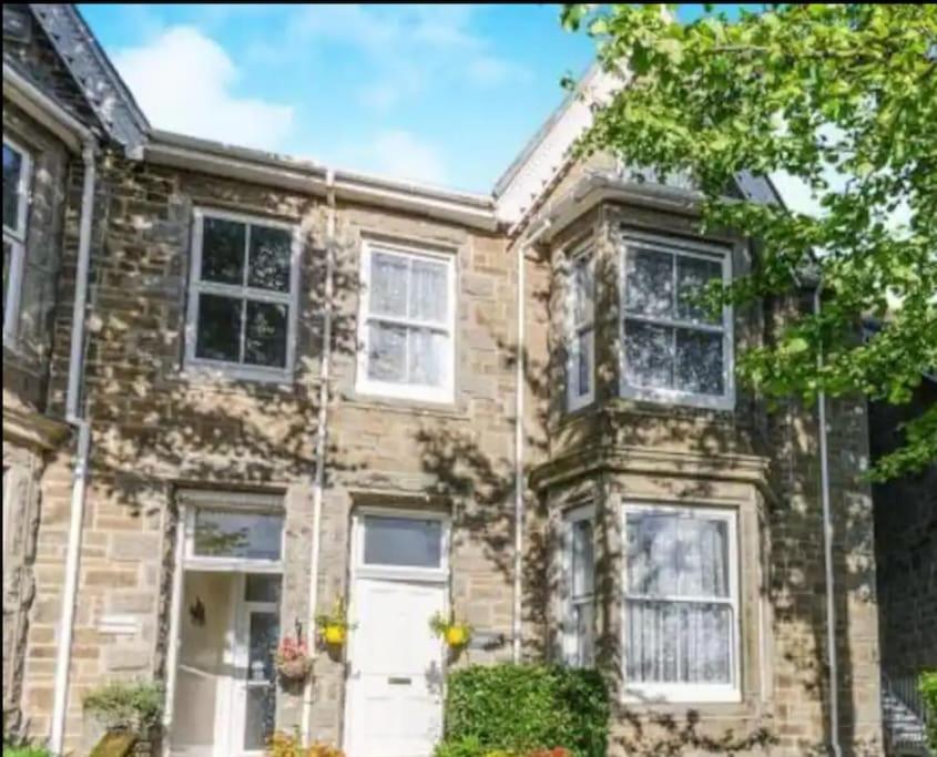 Bright 2 Bedroom Apartment Near Seafront Central Penzance Exteriör bild
