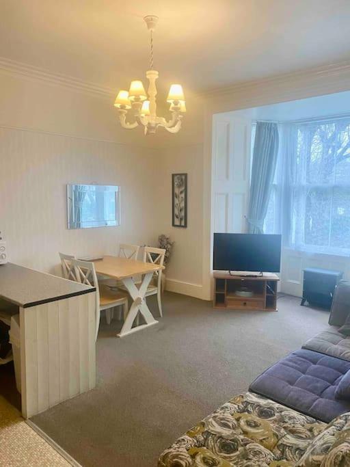 Bright 2 Bedroom Apartment Near Seafront Central Penzance Exteriör bild